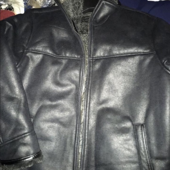 Jackets - Picture 3 of 16